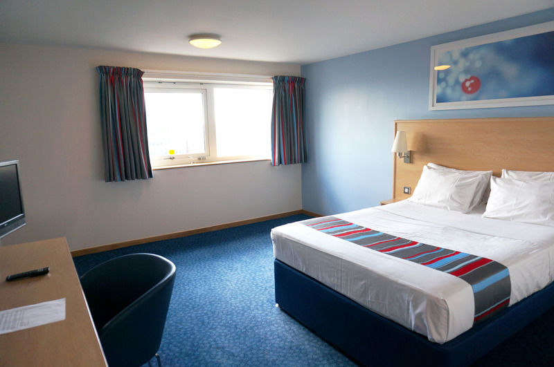 Travelodge Birmingham Central Broadway Plaza Eksteriør bilde