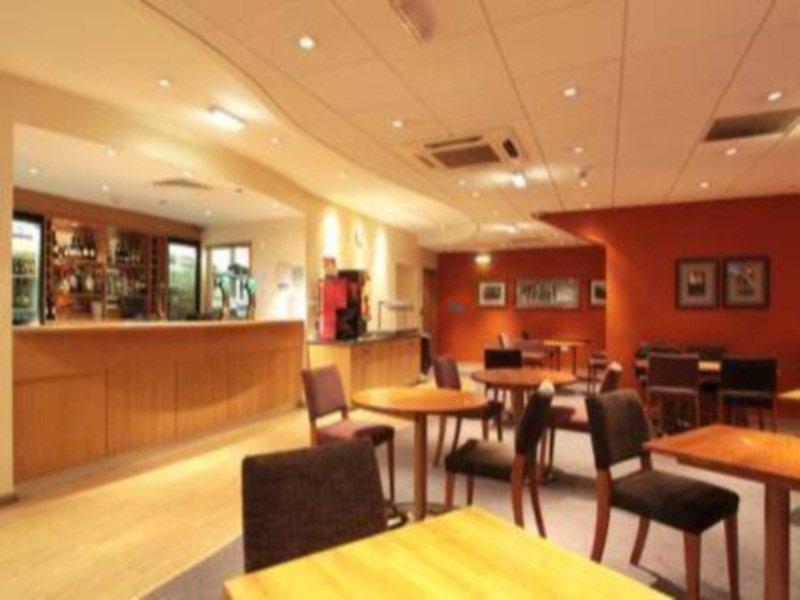 Travelodge Birmingham Central Broadway Plaza Eksteriør bilde