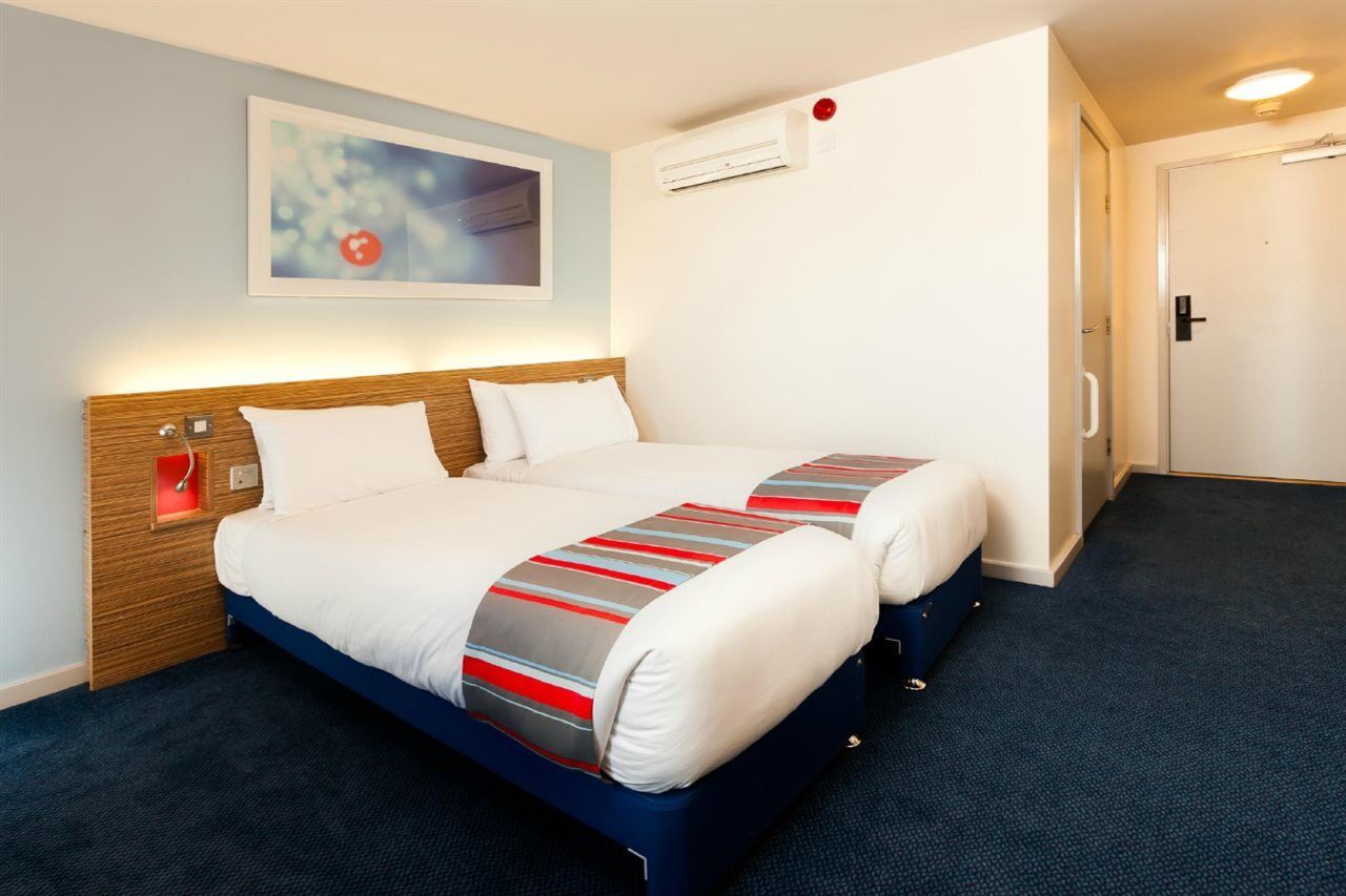 Travelodge Birmingham Central Broadway Plaza Eksteriør bilde